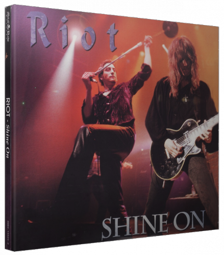 Riot - Shine On (2017) (DVD5)
