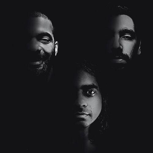 The Triplet Code - Faceless Travellers (2021)